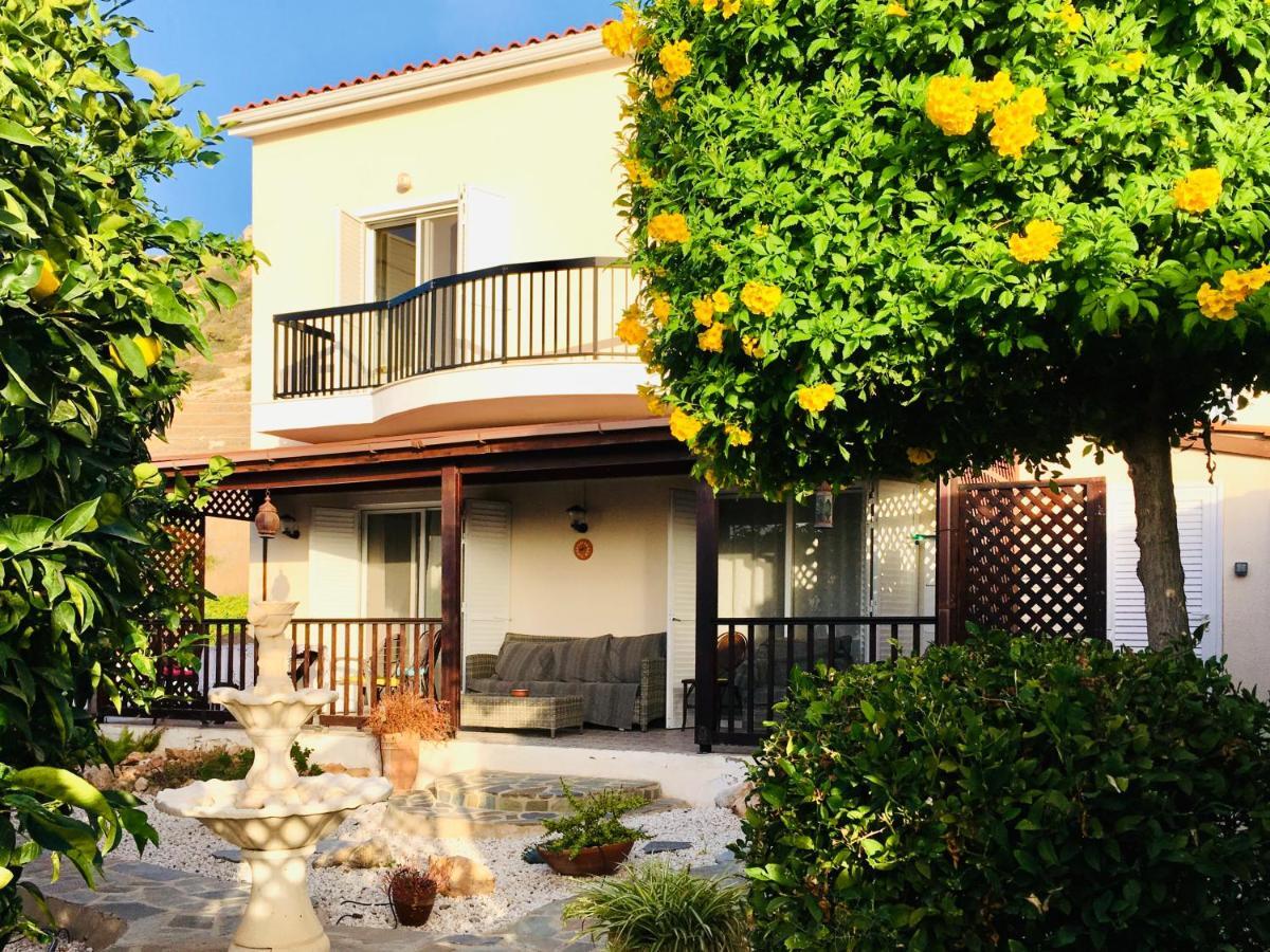 Villa Alicia With Priv Pool, Beautiful Garden And Shady Veranda- 5 Min To The Beach Peyia Exterior foto